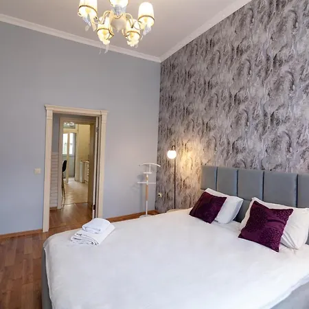 Bvapartments Vip On Kulisha شقة