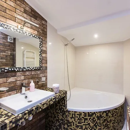 شقة Bvapartments Vip On Kulisha *