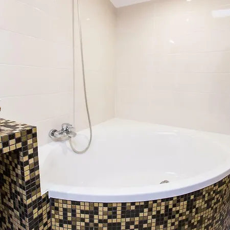 Bvapartments Vip On Kulisha Апартаменти *